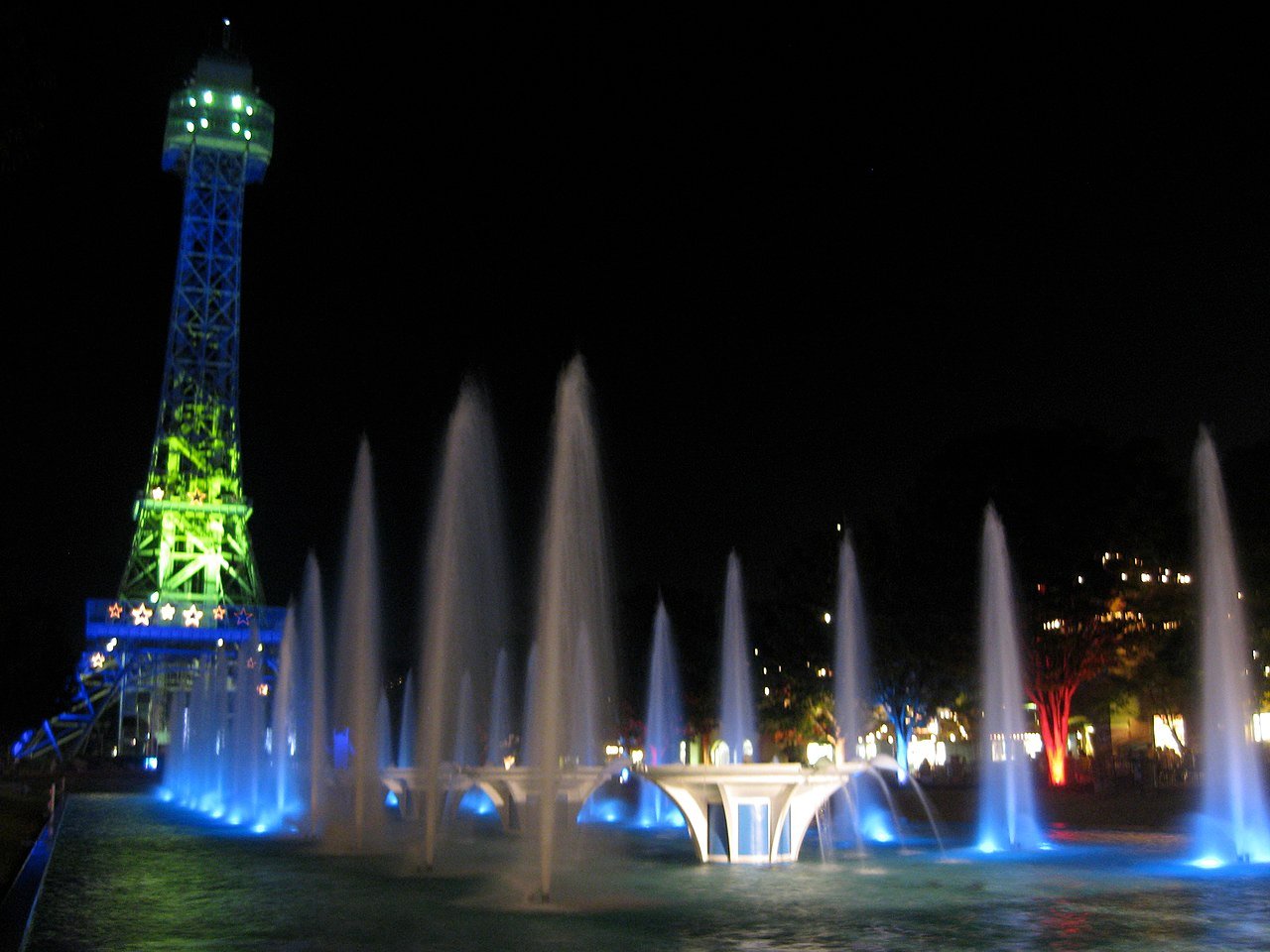 The Kings Island tower at night in Mason, Ohio