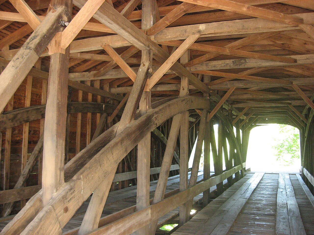 The double-barreled interior trusses of Roberts Covered Bridge in Eaton