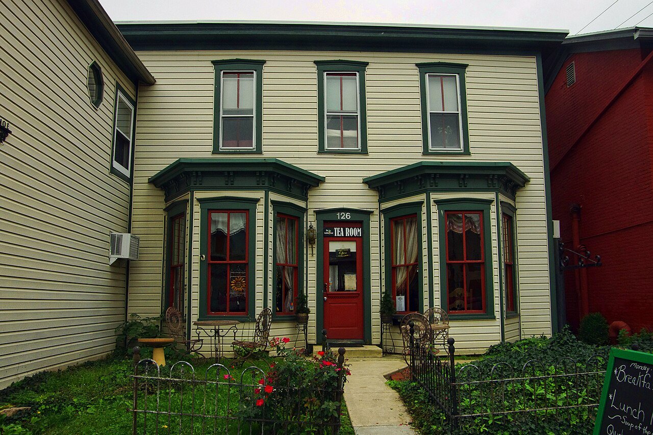 Old Tippecanoe Main Street Historic District in Tipp City, Ohio
